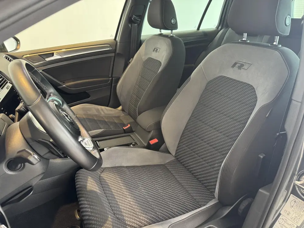 Volkswagen Golf Variant 1.5 TSI Highline Busin. R, Panoramad uit 2019, foto 14