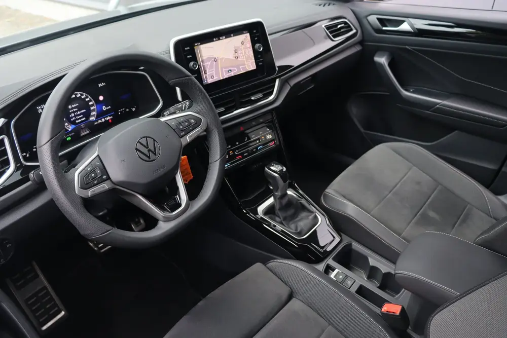 Volkswagen T-Roc 1.5 TSI R-Line | ACC | Camera | Trekhaak | uit 2025, foto 10