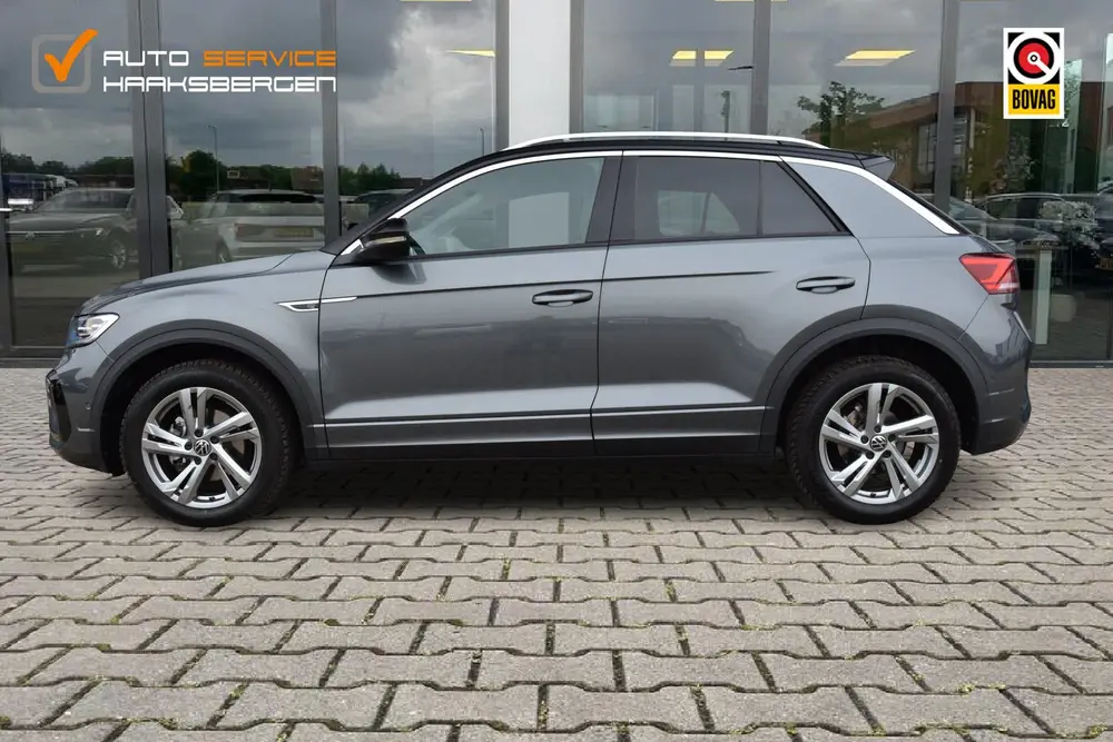 Volkswagen T-Roc 1.5 TSI R-Line | ACC | Camera | Trekhaak | uit 2025, foto 2