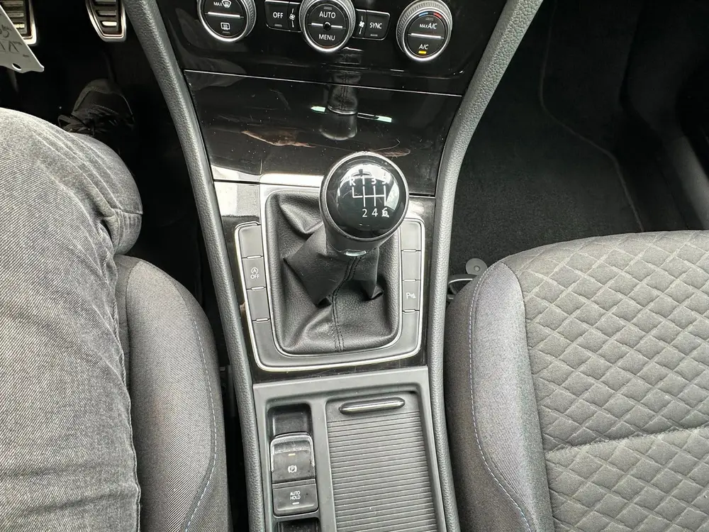 Volkswagen Golf 1.0 TSI Comfortline Business uit 2019, foto 16