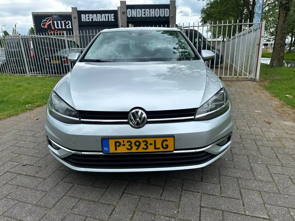 Volkswagen Golf 1.0 TSI Comfortline Business uit 2019, foto 5