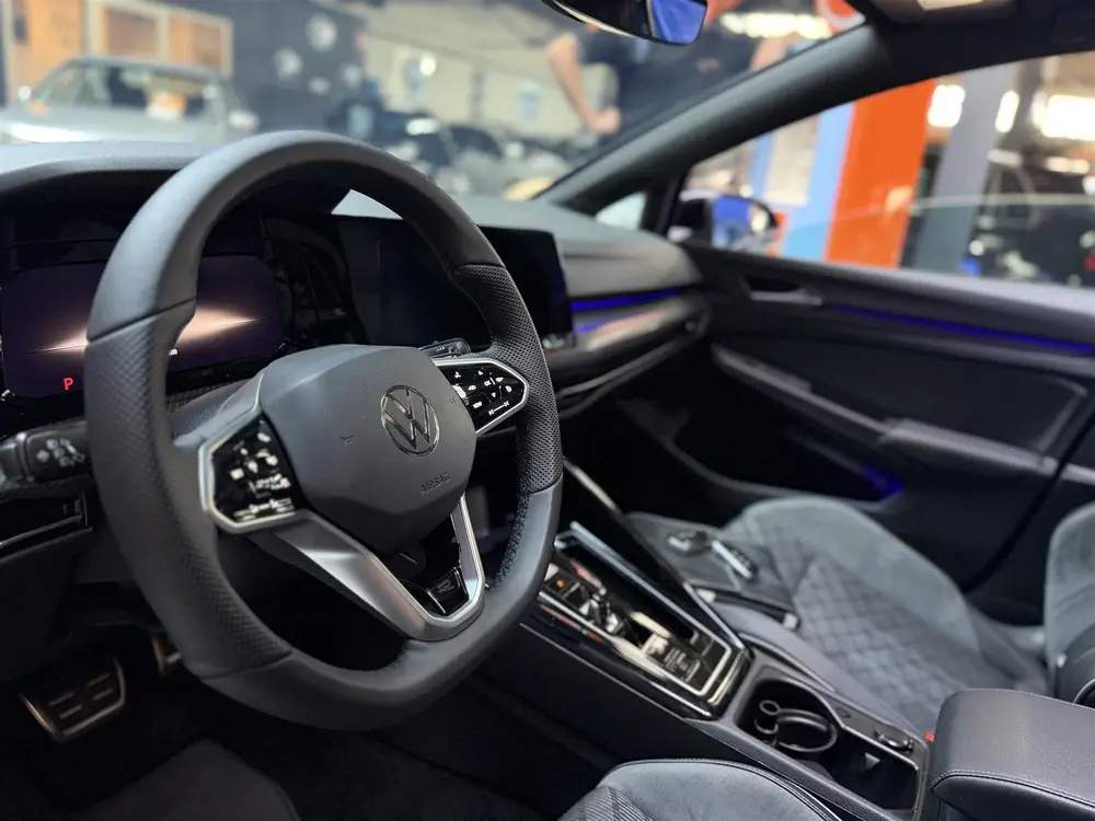 Volkswagen Golf 1.5 eTSI DSG | R-Line | Vol optie | Pano | M uit 2023, foto 3