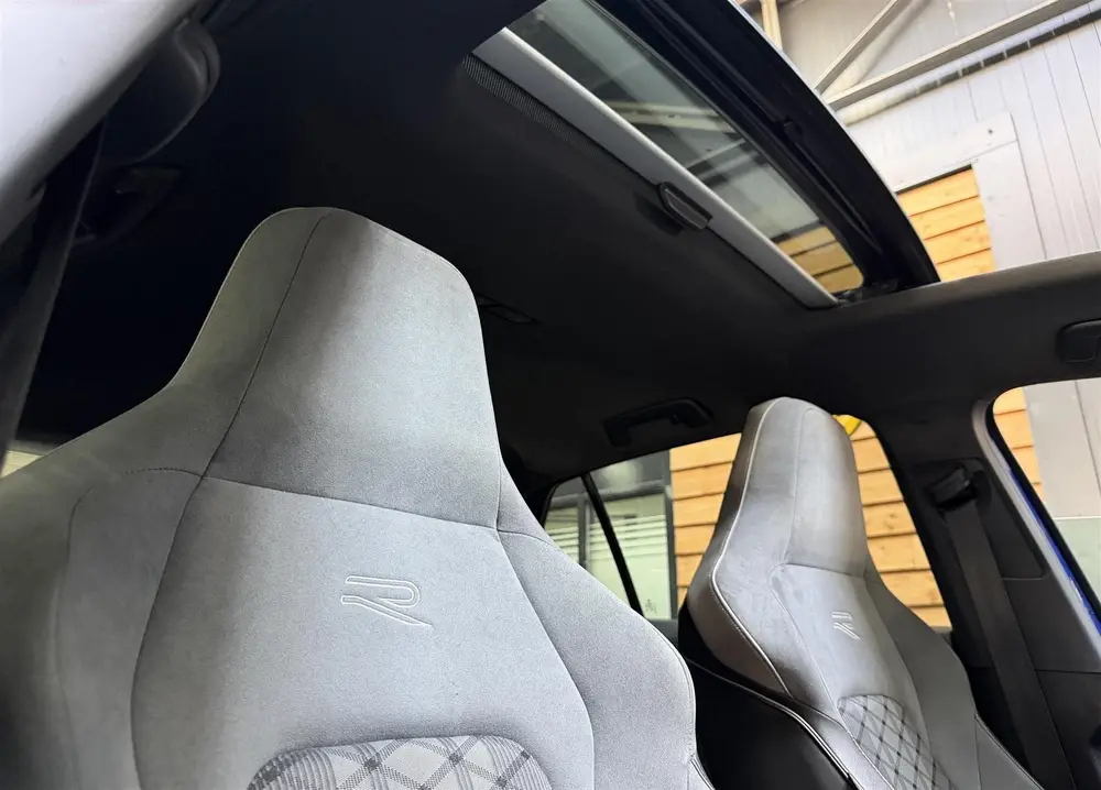 Volkswagen Golf 1.5 eTSI DSG | R-Line | Vol optie | Pano | M uit 2023, foto 9