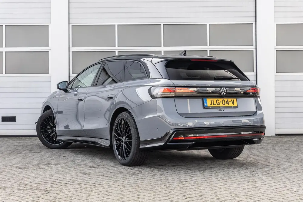 Volkswagen ID.7 Tourer 286pk Limited Edition 77 kWh | 20" Ve uit 2025, foto 11
