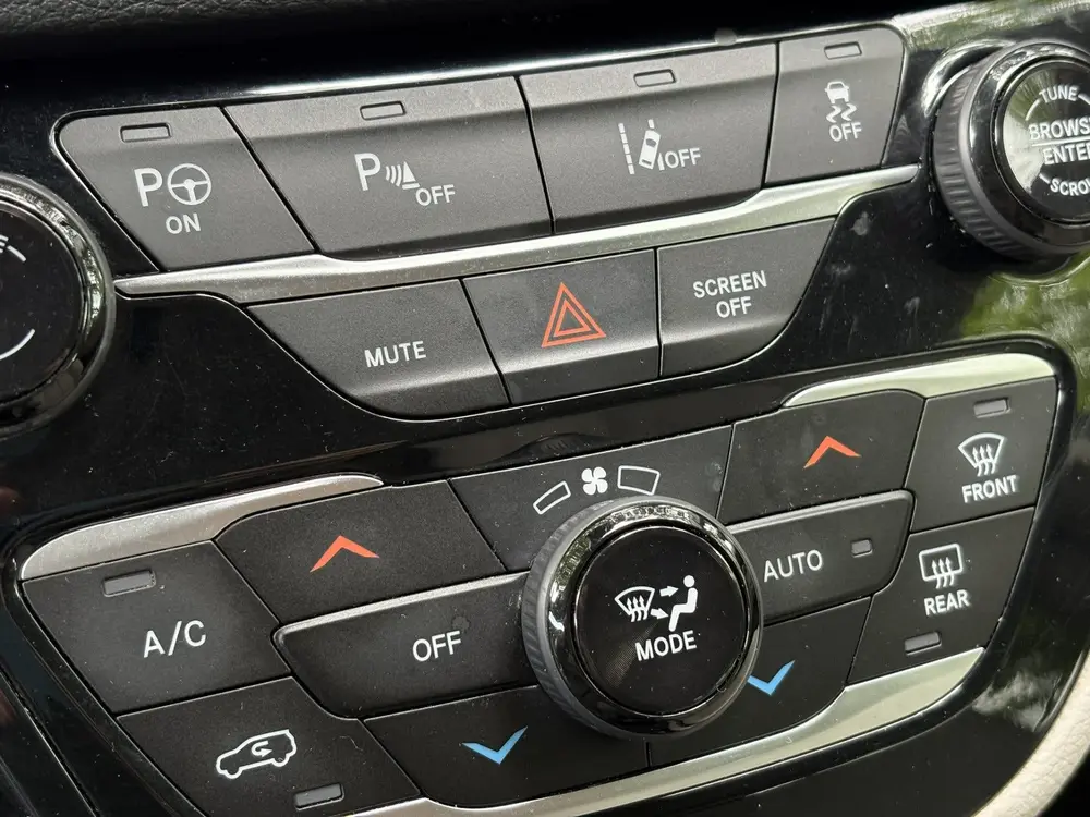 Chrysler Pacifica 3.6 V6 Hybrid PHEV LIMITED (bj 2021) uit 2021, foto 18