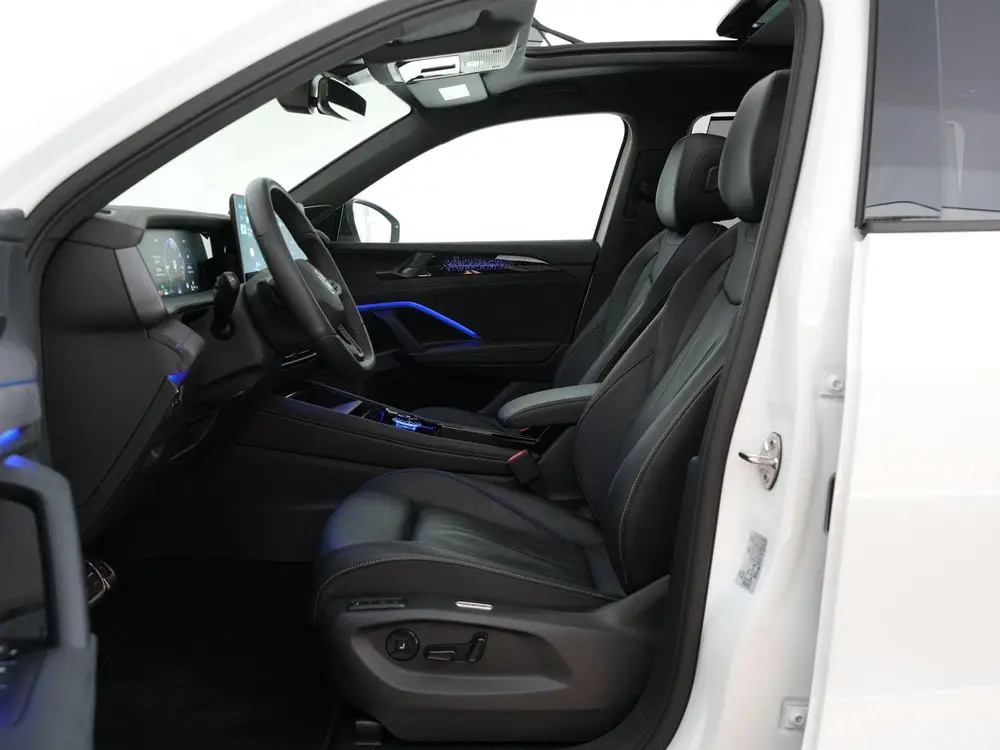 Volkswagen Tayron 1.5 eHybrid 272pk R-Line Edition |Pano|Har uit 2025, foto 10