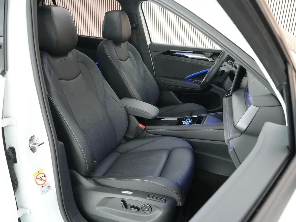 Volkswagen Tayron 1.5 eHybrid 272pk R-Line Edition |Pano|Har uit 2025, foto 4