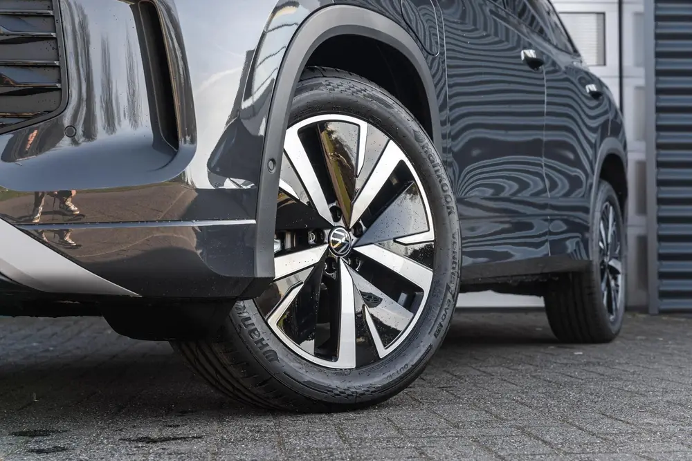 Volkswagen Tayron 1.5 eHybrid DSG 204pk Life Edition | Trekh uit 2026, foto 10
