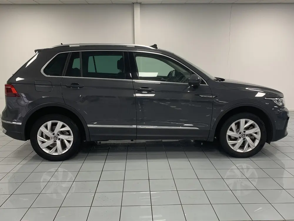 Volkswagen Tiguan 1.4 TSI eHybrid Business+ SOH 96,8% | PANO uit 2023, foto 16