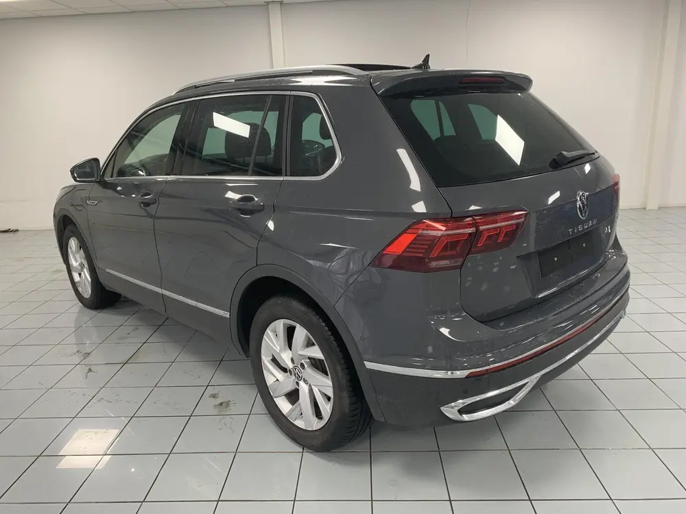 Volkswagen Tiguan 1.4 TSI eHybrid Business+ SOH 96,8% | PANO uit 2023, foto 6