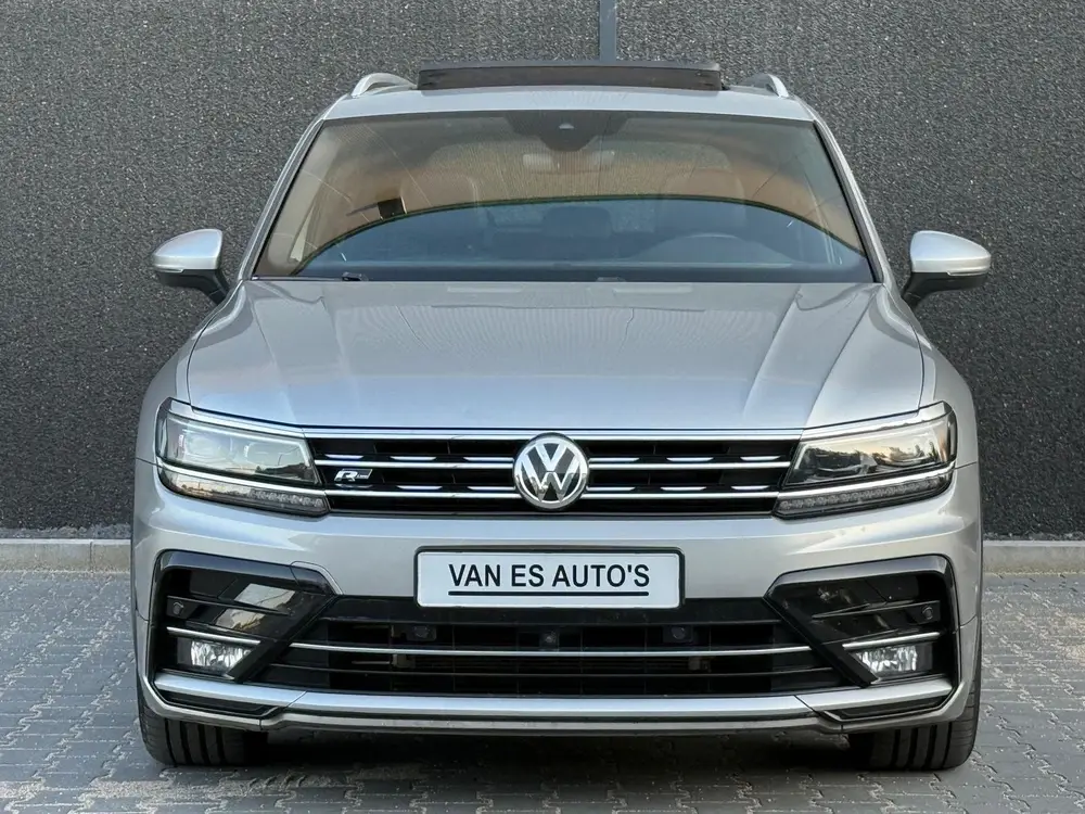 Volkswagen Tiguan 1.5 TSI 3x R-Line PANO|XENON|VIRTUAL|360CA uit 2019, foto 3