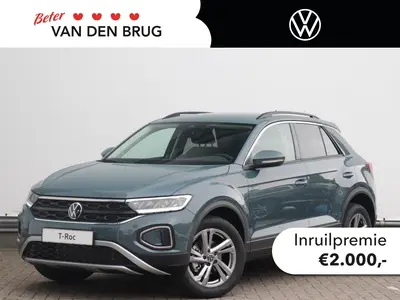 Volkswagen T-Roc Life Edition 1.0 TSI 116pk | Trekhaak | Ach uit 2025