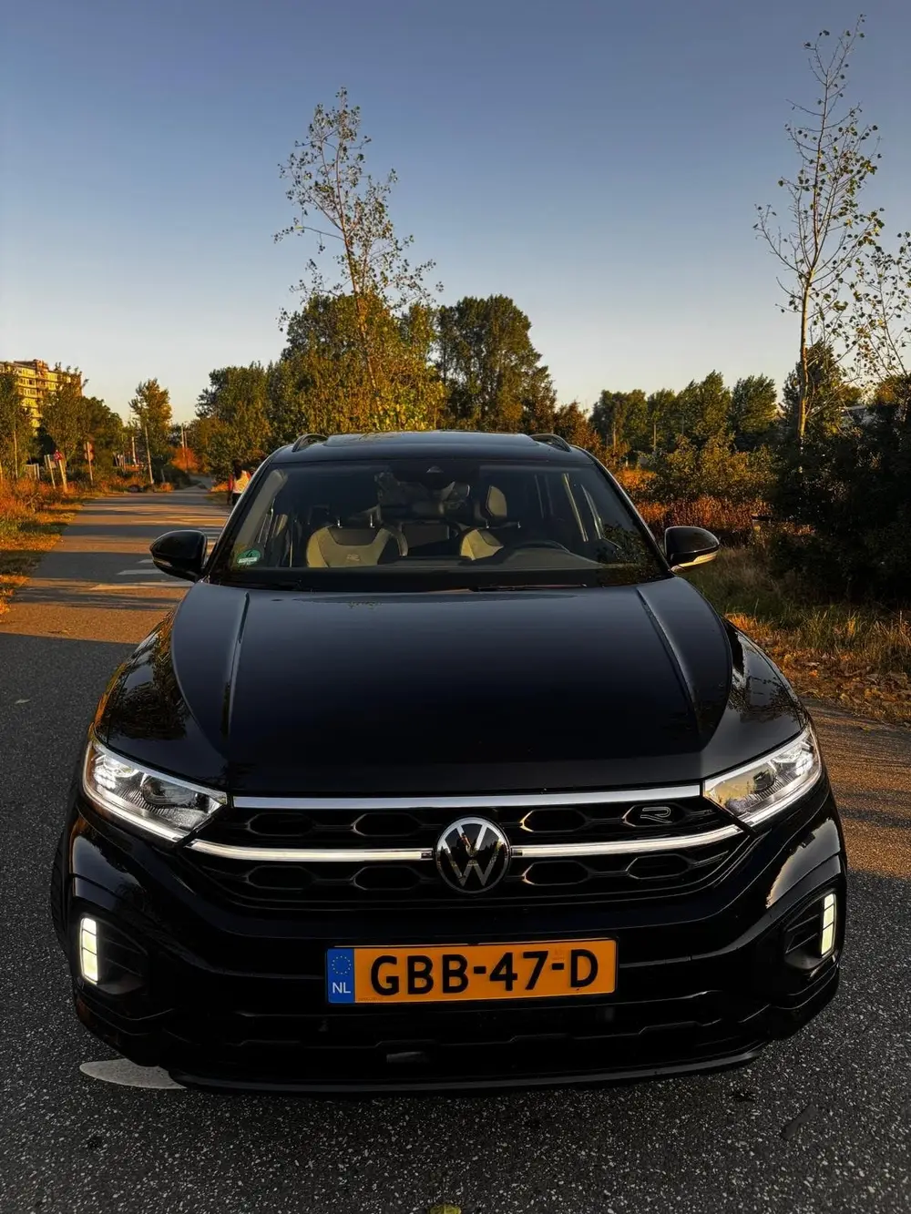 Volkswagen T-Roc 1.5 TSI R-Line Pano IQ Light Cam Led uit 2022, foto 2