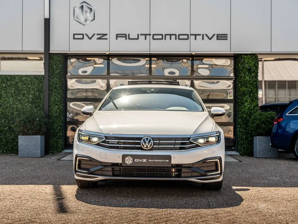 Volkswagen Passat Variant 1.4 TSI GTE | Pano | Leder | Surro uit 2022, foto 7
