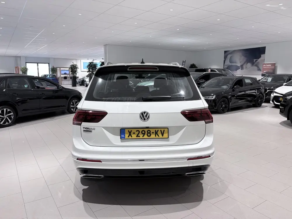 Volkswagen Tiguan Allspace 1.5 TSI R-Line uit 2021, foto 4