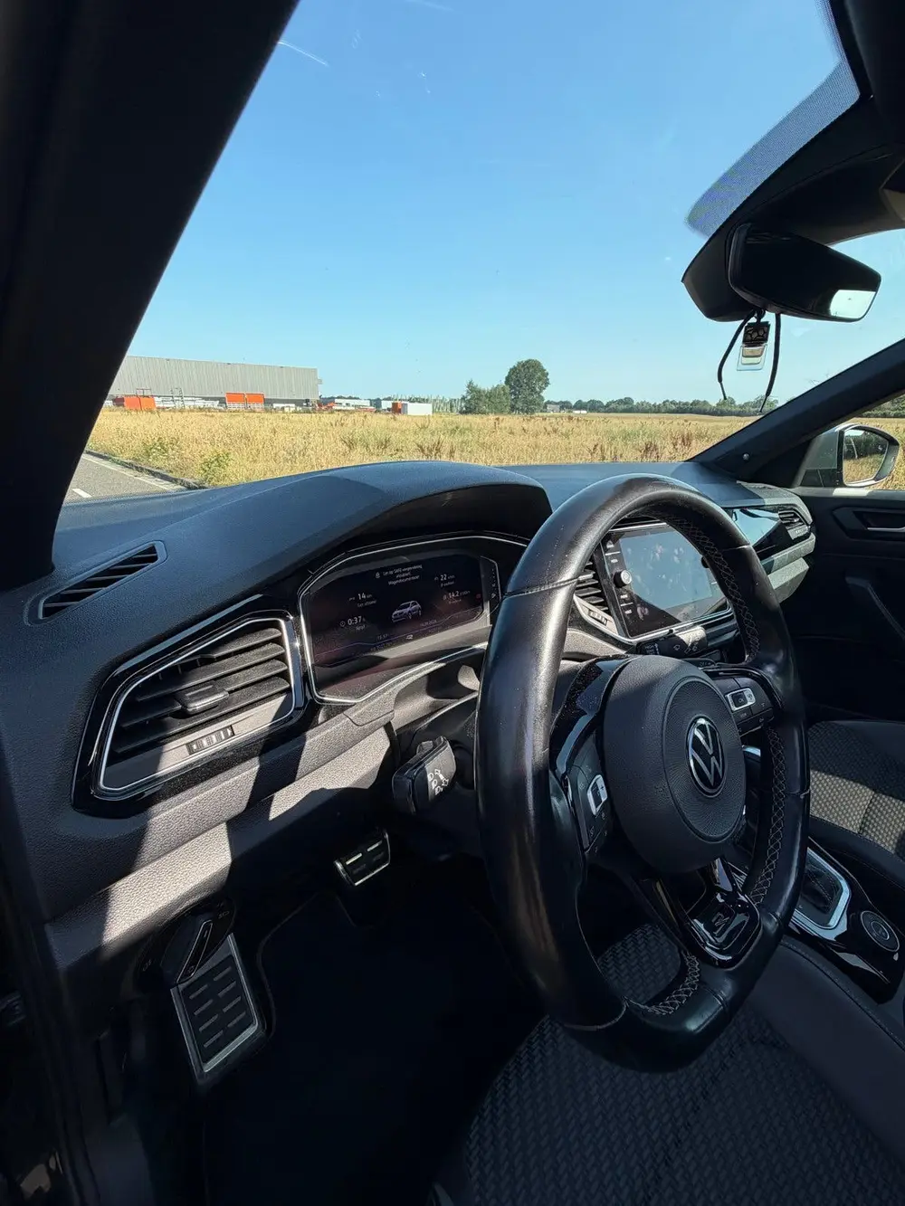 Volkswagen T-Roc 2.0 TSI 300pk 4Motion 7-DSG 2021 Zwart uit 2021, foto 10