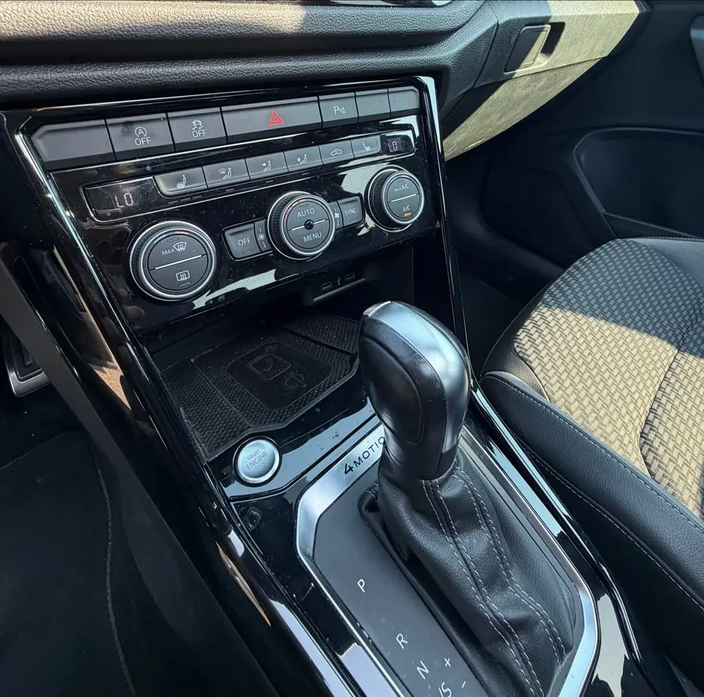 Volkswagen T-Roc 2.0 TSI 300pk 4Motion 7-DSG 2021 Zwart uit 2021, foto 7