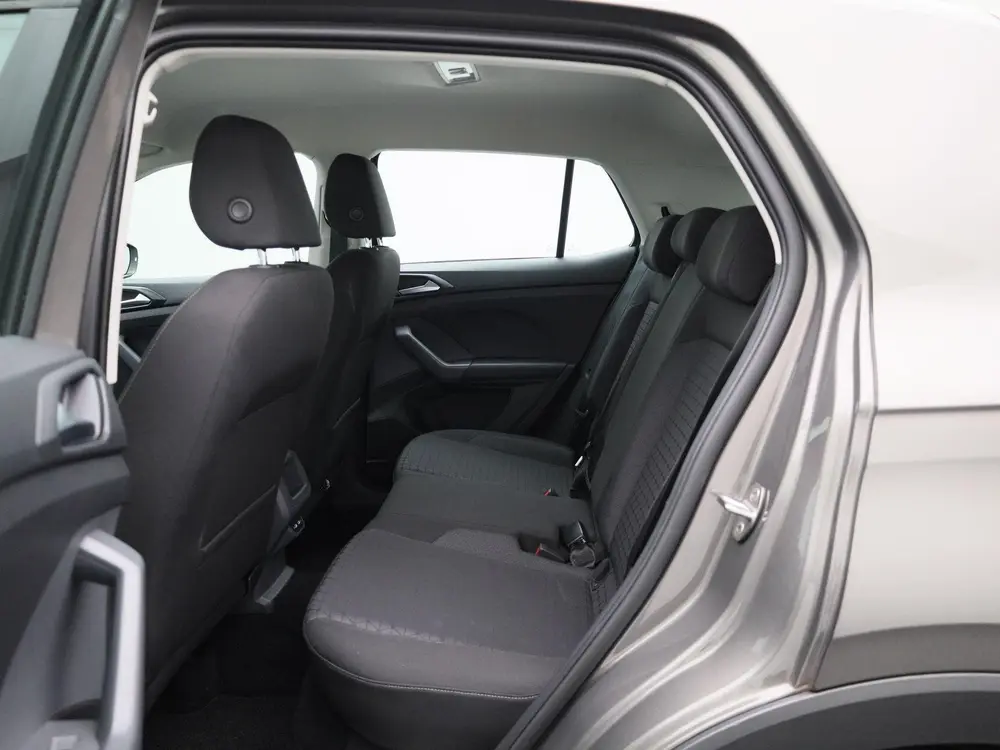 Volkswagen T-Cross 1.0 TSI Life | ACHTERUITRIJCAMERA | APPLE uit 2021, foto 10