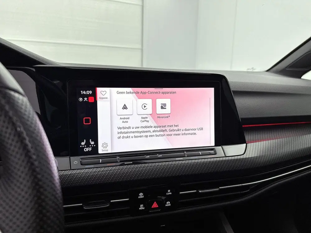 Volkswagen Golf 1.5 eTSI R-Line | PANORAMADAK | ACHTERUITRIJ uit 2021, foto 10