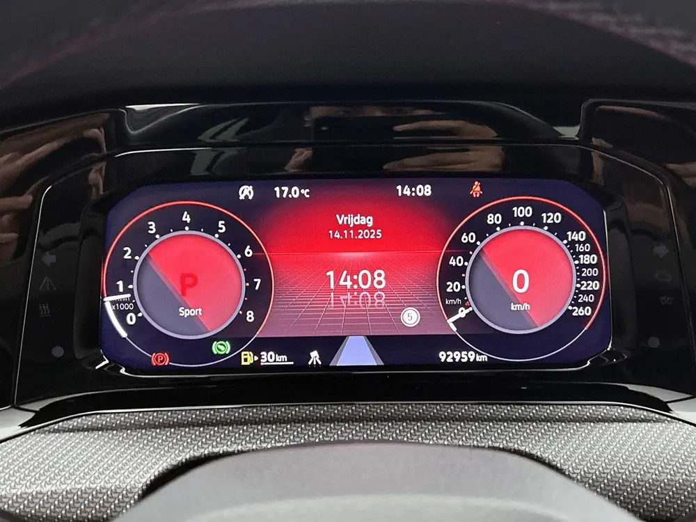 Volkswagen Golf 1.5 eTSI R-Line | PANORAMADAK | ACHTERUITRIJ uit 2021, foto 19
