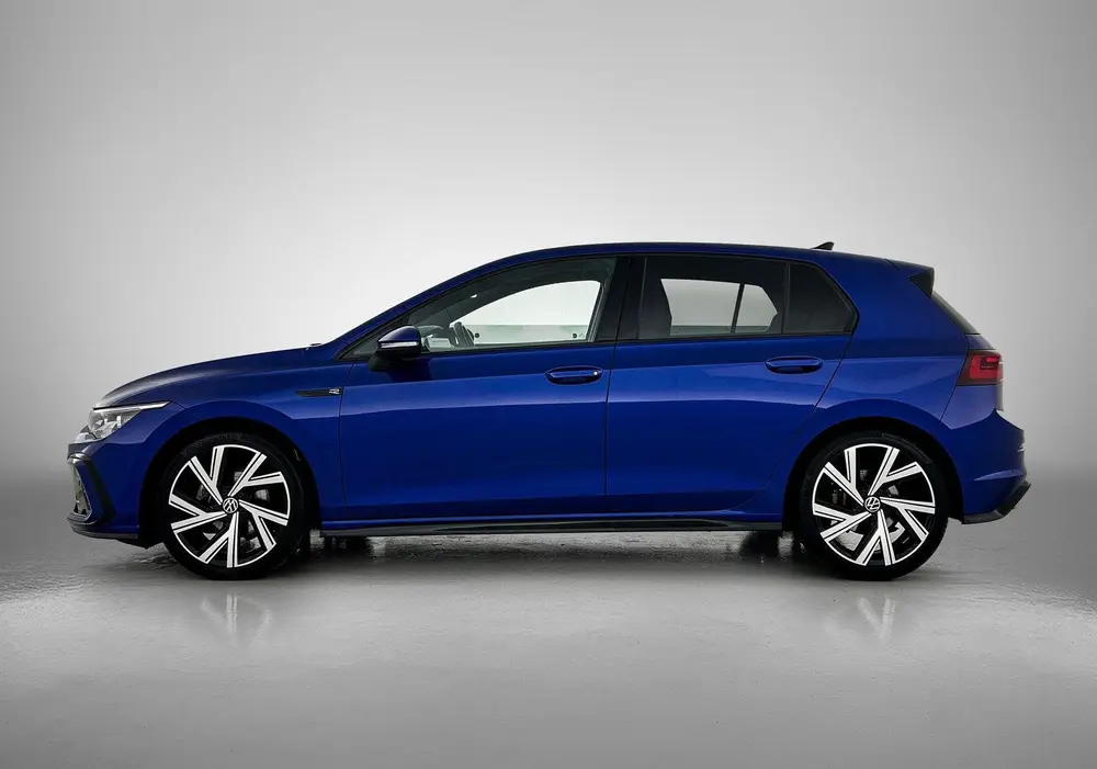Volkswagen Golf 1.5 eTSI R-Line | PANORAMADAK | ACHTERUITRIJ uit 2021, foto 2