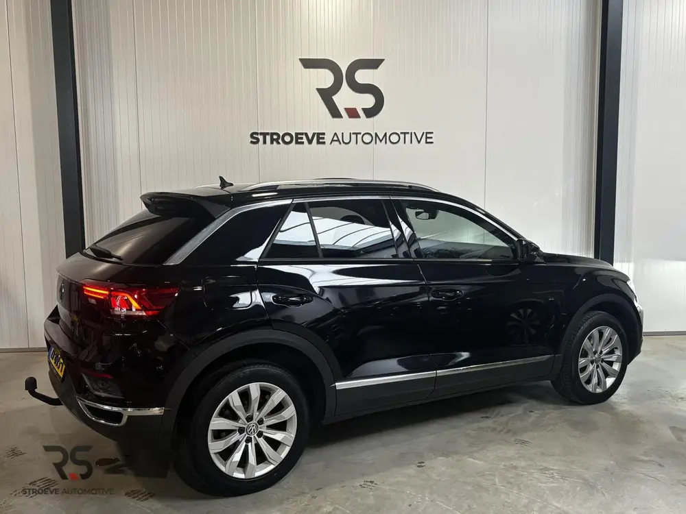 Volkswagen T-Roc 1.5 TSI 150 pk DSG Sport | Navi | Pano | LE uit 2019, foto 2