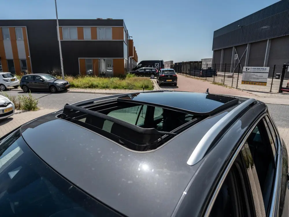 Volkswagen Tiguan 1.5 TSI R-Line Leder|Cam|Memory|Pano|VOL! uit 2020, foto 16