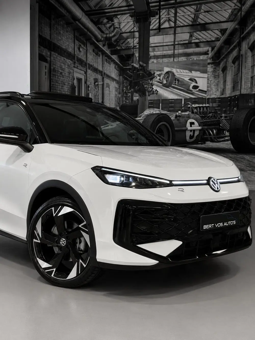 Volkswagen T-Roc 1.5 eTsi R-Line First Edition uit 2026, foto 19