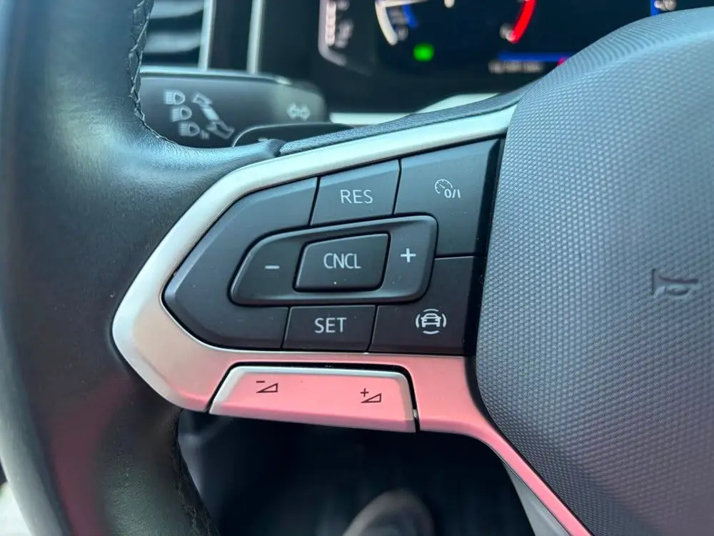 Volkswagen Taigo 1.5 TSI R-Line, IQ-Light, Virtual Cockpit uit 2022, foto 11