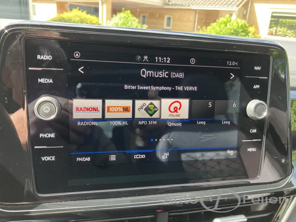 Volkswagen T-Roc 1.5 TSI DSG R-LINE EDITION , PANO , BLACK S uit 2025, foto 18