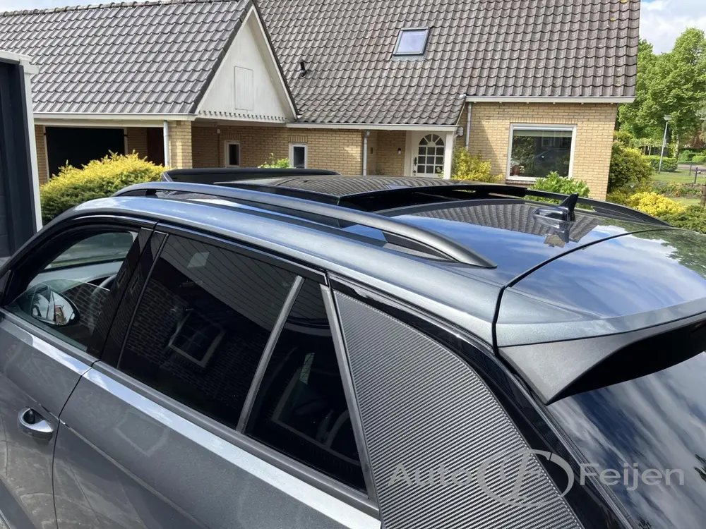 Volkswagen T-Roc 1.5 TSI DSG R-LINE EDITION , PANO , BLACK S uit 2025, foto 9
