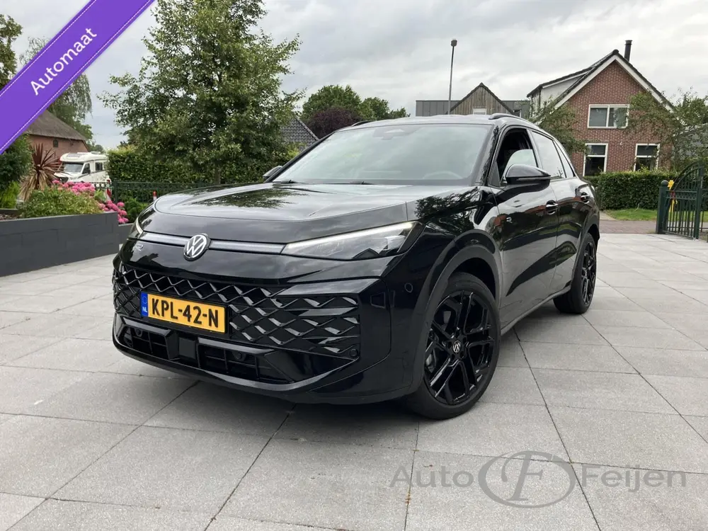 Volkswagen T-Roc 1.5 eTsi DSG R-LINE FIRST EDITION BLACK STY uit 2026