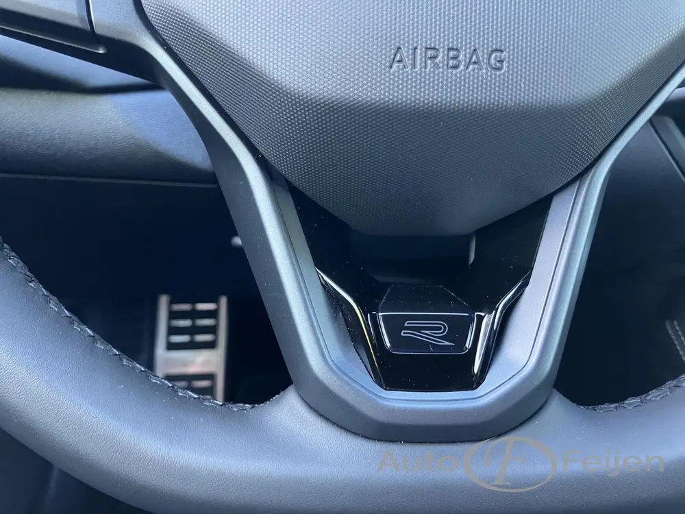 Volkswagen T-Roc 1.5 eTsi DSG R-LINE FIRST EDITION BLACK STY uit 2026, foto 18