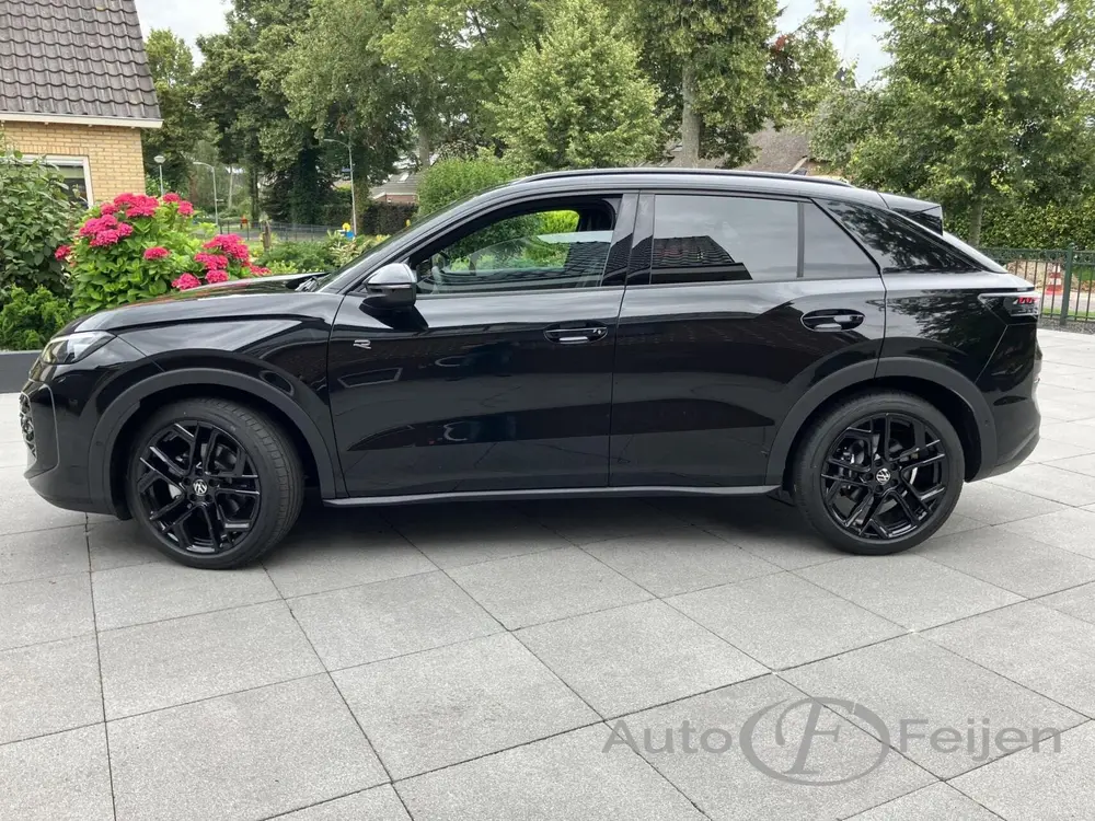 Volkswagen T-Roc 1.5 eTsi DSG R-LINE FIRST EDITION BLACK STY uit 2026, foto 5