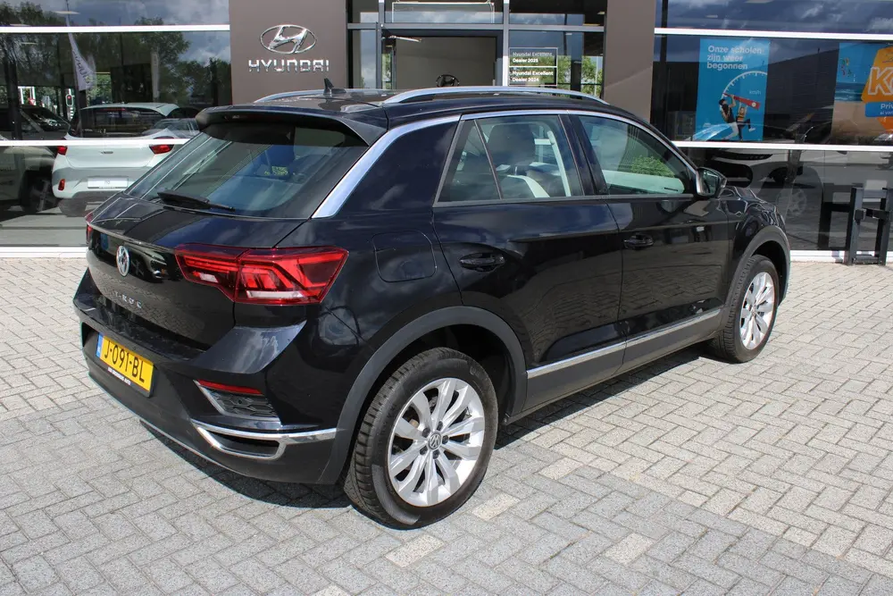 Volkswagen T-Roc 1.5 TSI Sport | AUTOMAAT | Navigatie | Adap uit 2020, foto 2