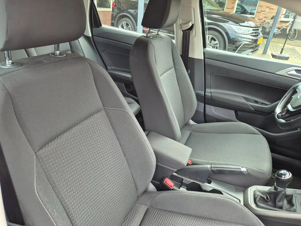 Volkswagen Polo 1.0 TSI Comfortline Business uit 2019, foto 14