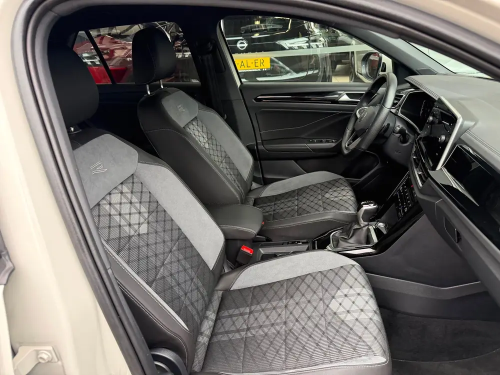 Volkswagen T-Roc 1.5 TSI R-Line ELEKTRISCHE ACHTERKLEP , CAR uit 2024, foto 18
