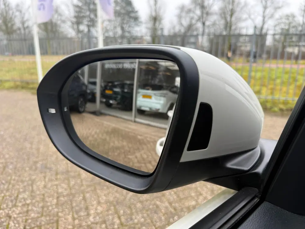 Volkswagen T-Roc 1.5 TSI R-Line ELEKTRISCHE ACHTERKLEP , CAR uit 2024, foto 6