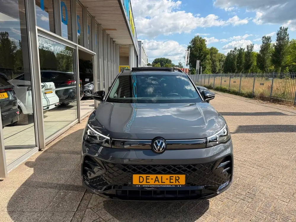 Volkswagen Tiguan 1.5 eHybrid R-Line Edition 272PK PANORAMA uit 2026, foto 2