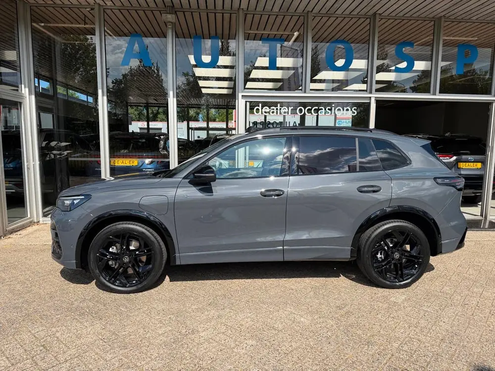 Volkswagen Tiguan 1.5 eHybrid R-Line Edition 272PK PANORAMA uit 2026, foto 3