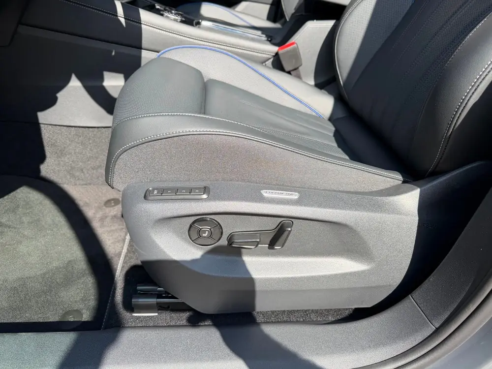 Volkswagen Tiguan 1.5 eHybrid R-Line Edition 272PK PANORAMA uit 2026, foto 9