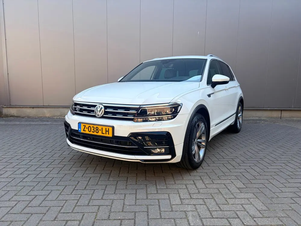 Volkswagen Tiguan 1.5 TSI ACT Highline Business R-Line | LED uit 2019