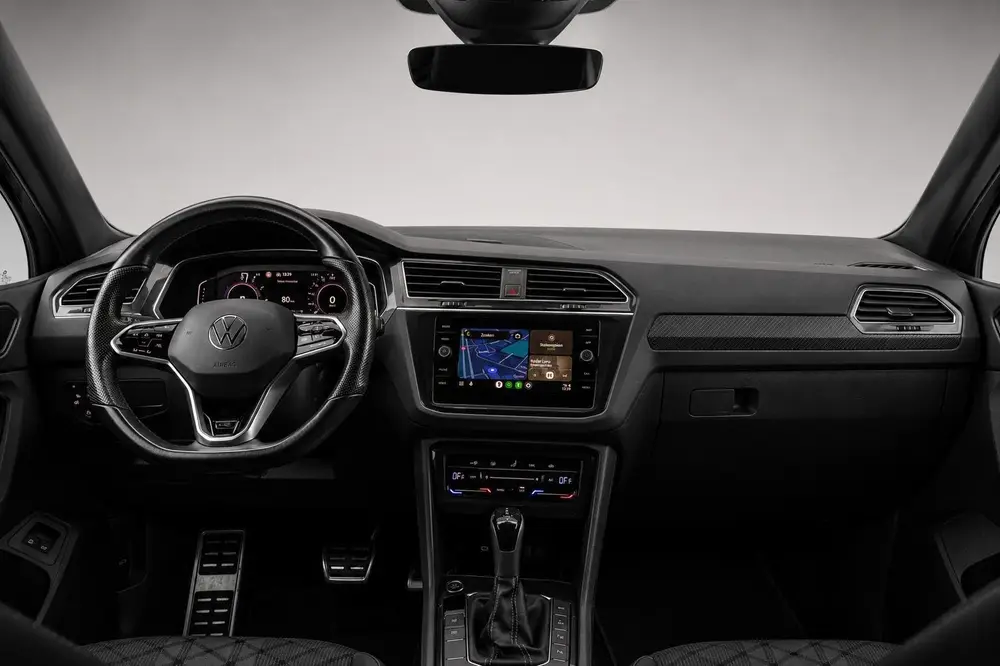 Volkswagen Tiguan 1.4 TSI R-line IQ-LIGHTS|TREKHAAK|AUTOPARK uit 2022, foto 3