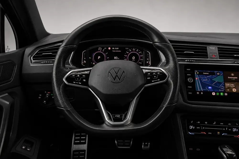 Volkswagen Tiguan 1.4 TSI R-line IQ-LIGHTS|TREKHAAK|AUTOPARK uit 2022, foto 6