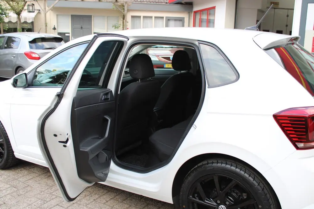 Volkswagen Polo 1.0 MPI 80pk CARPLAY / NAVI / CRUISE uit 2019, foto 16