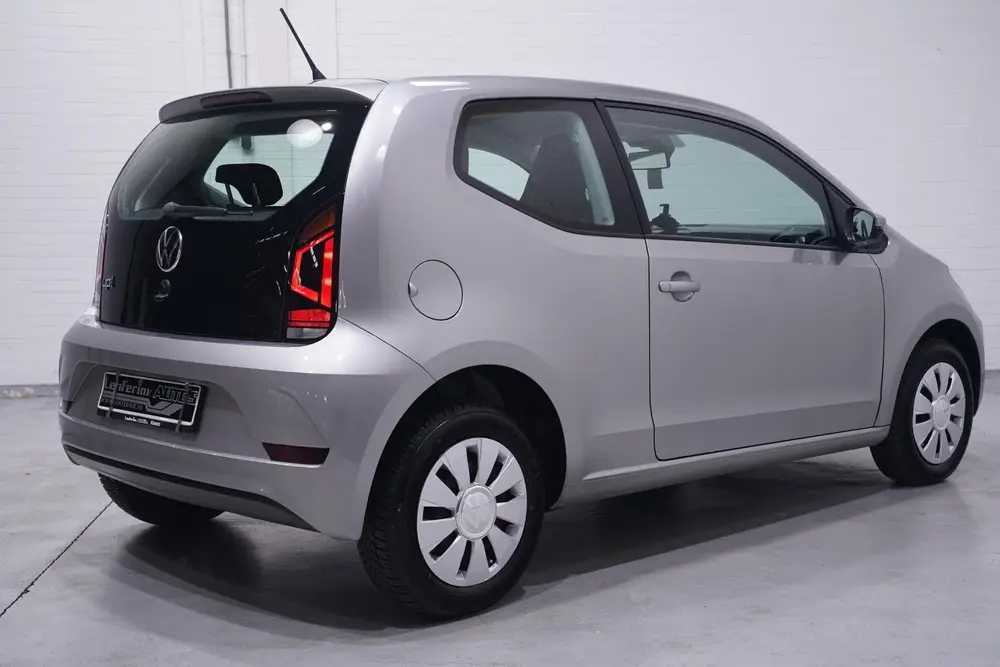 Volkswagen Up! 1.0 Stoelverwarming Bluetooth DAB Radio all-s uit 2021, foto 8