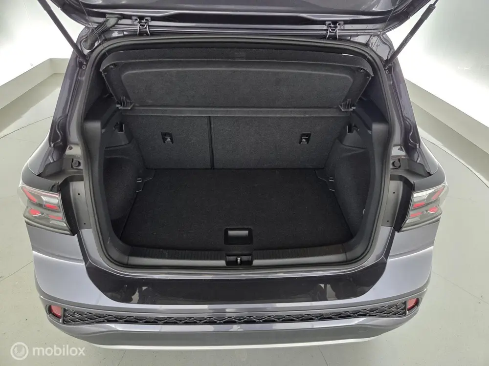 Volkswagen T-Cross 1.5 TSI R-Line trekhaak|IQled|Stoelverw.| uit 2025, foto 17