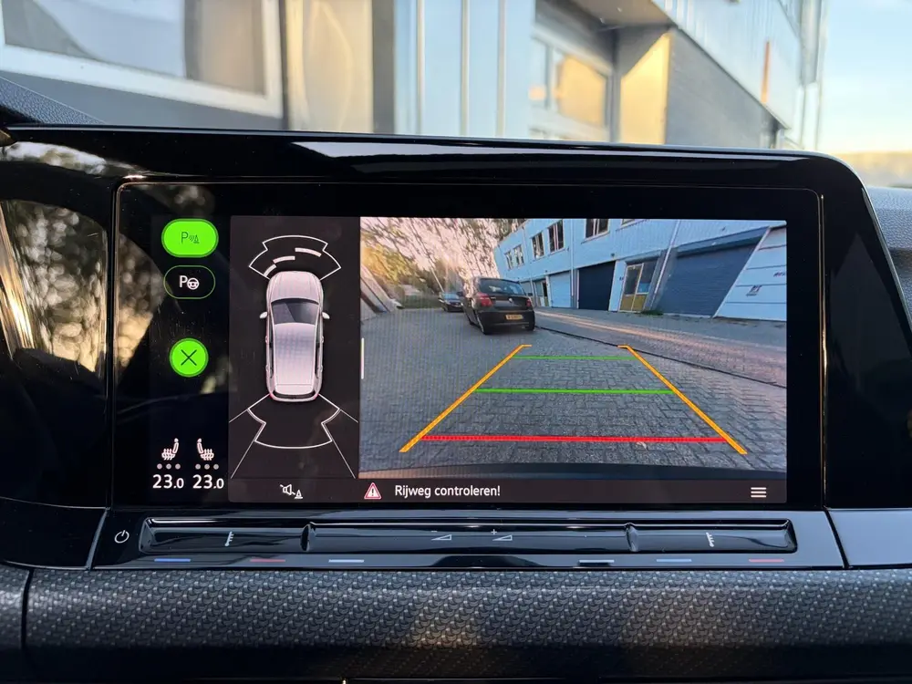 Volkswagen Golf 1.5 eTSI R-Line | Pano | LED | Stoel verwarm uit 2021, foto 17