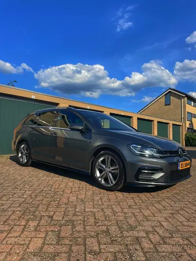 Volkswagen Golf Variant 1.5 TSI 150pk 7-DSG 2019 Grijs uit 2019