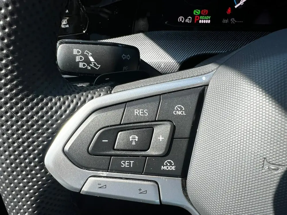 Volkswagen Golf 1.5 eHybrid 272pk GTE Black Style | Leer | P uit 2025, foto 16